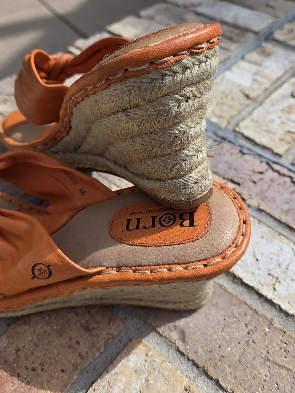 Born cetina orange